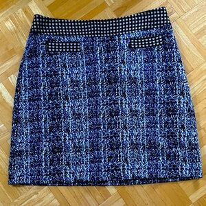 CAbi Reina blue black plaid houndstooth trim skirt EUC 6